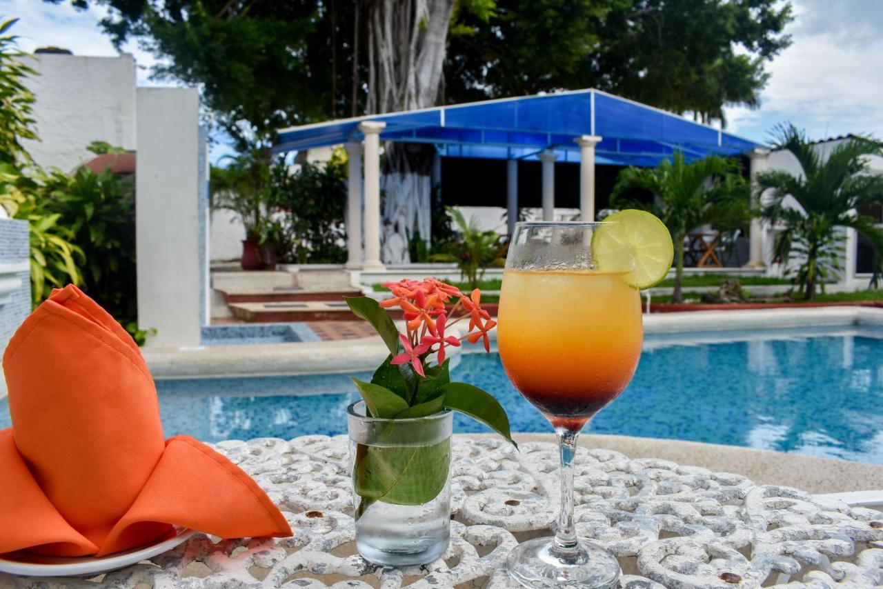 Hotel Maria De Lourdes Cancún Kültér fotó