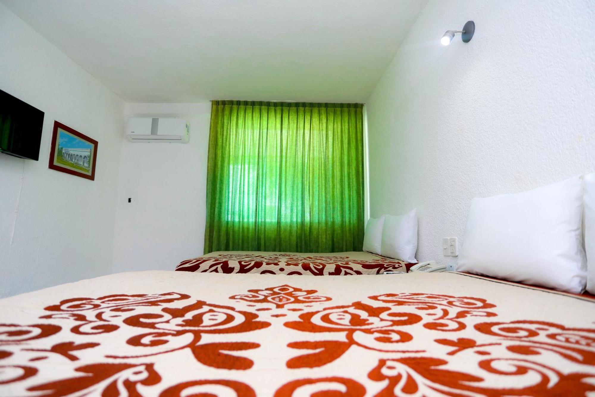 Hotel Maria De Lourdes Cancún Kültér fotó